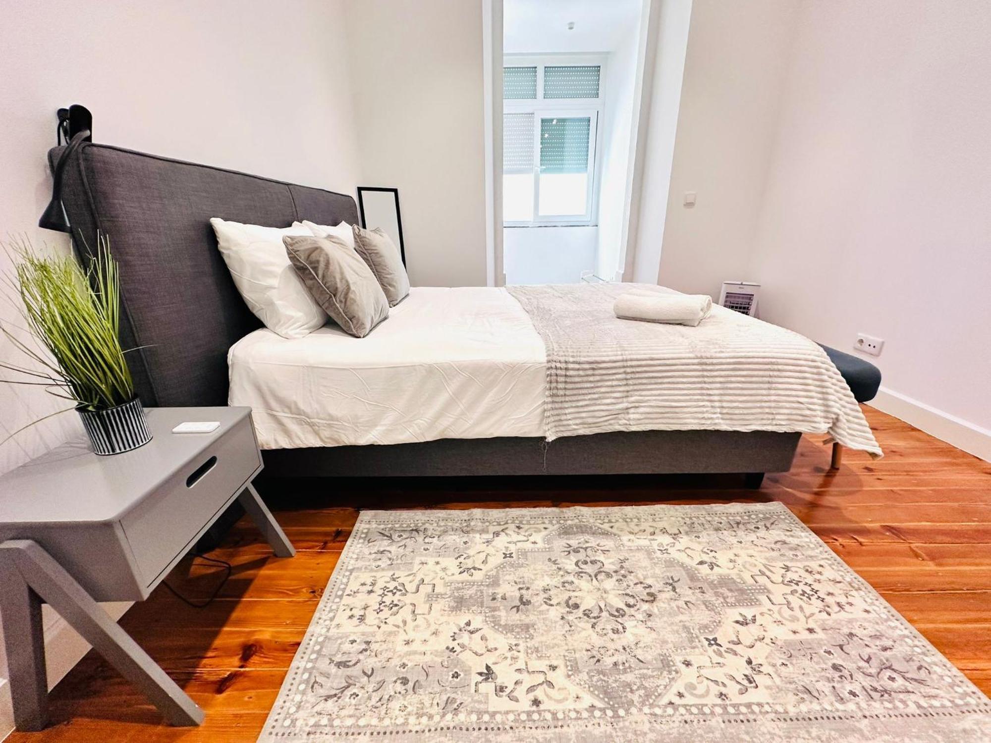 Apartamento Bernardim - No 87 - 2b - The Three-bedroom Escape