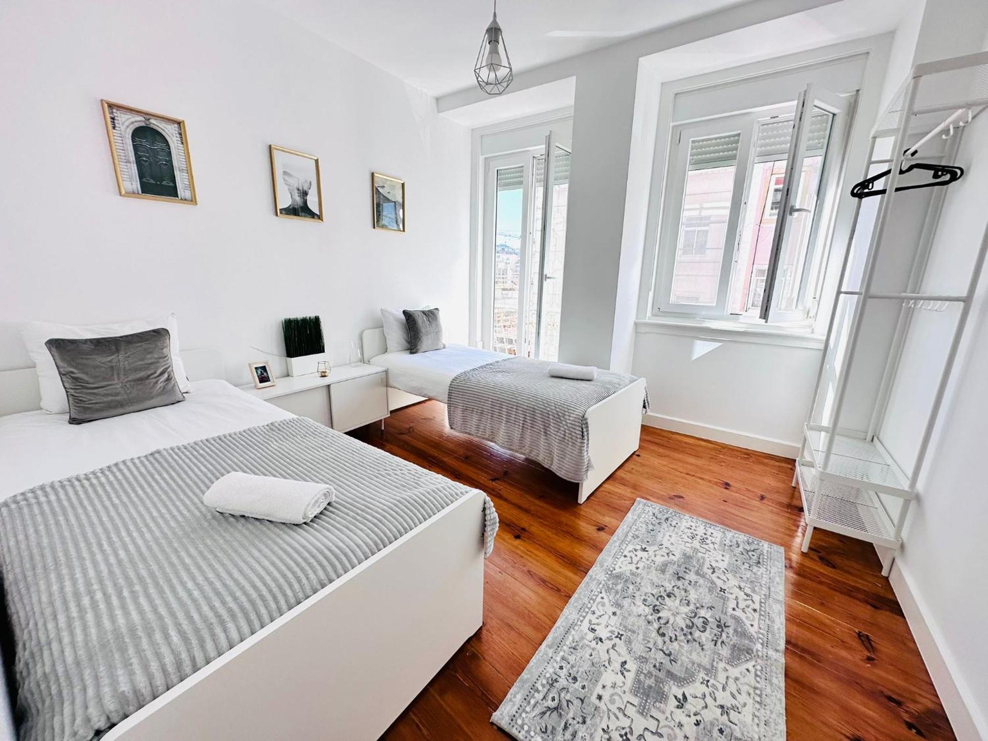 Bernardim - No 87 - 2b - The Three-bedroom Escape